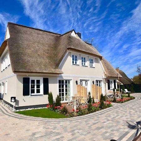 Traumhaus Unter Reet Appartement Zingst Buitenkant foto