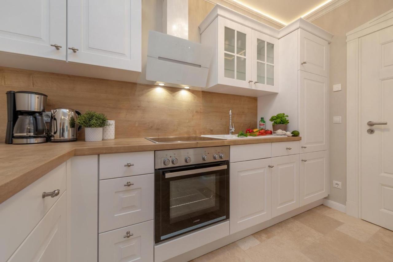 Traumhaus Unter Reet Appartement Zingst Buitenkant foto