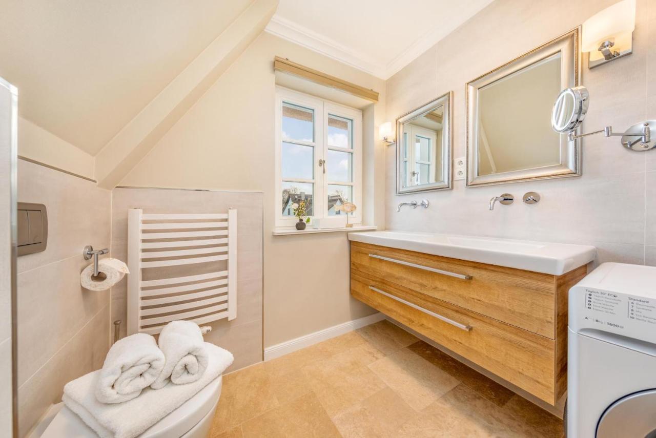 Traumhaus Unter Reet Appartement Zingst Buitenkant foto