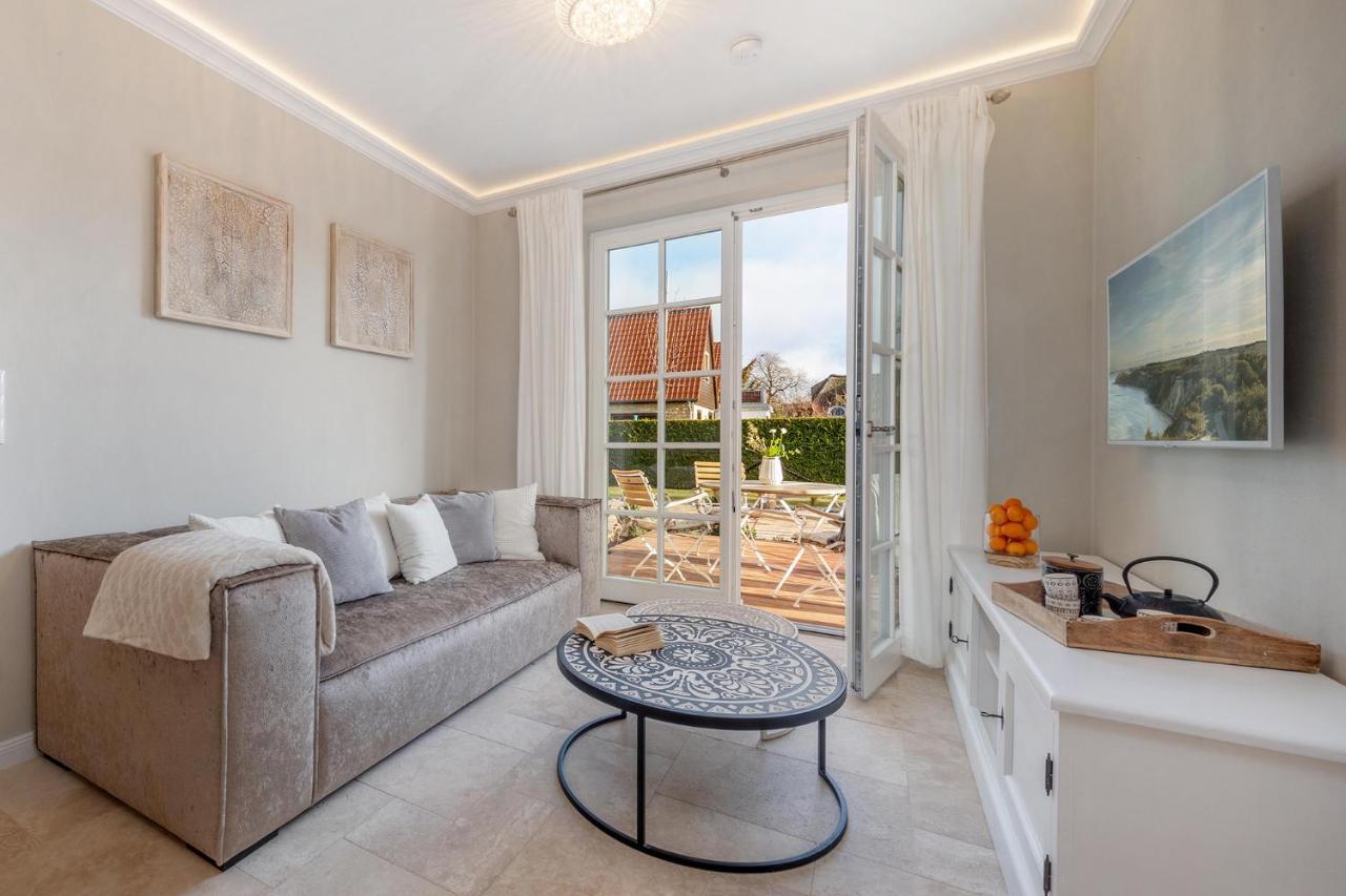 Traumhaus Unter Reet Appartement Zingst Buitenkant foto